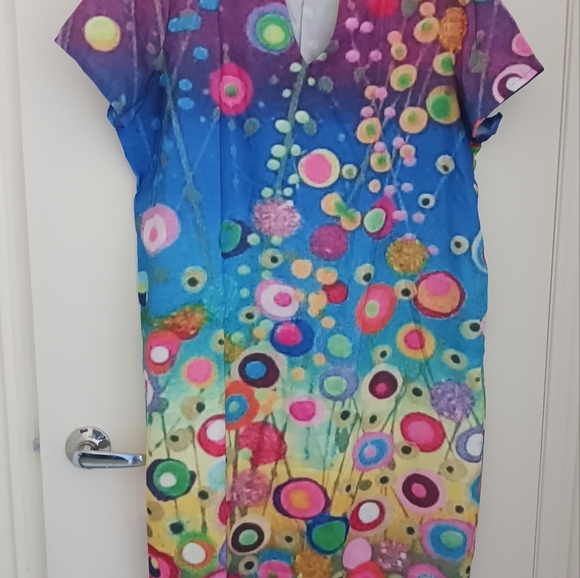 XL Elegant Beautiful Professional Work Tops - Picture 5 of 10